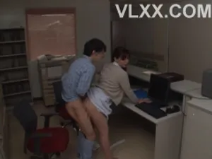 Chị hàng xóm xa chồng giúp cặc tôi bớt nứng